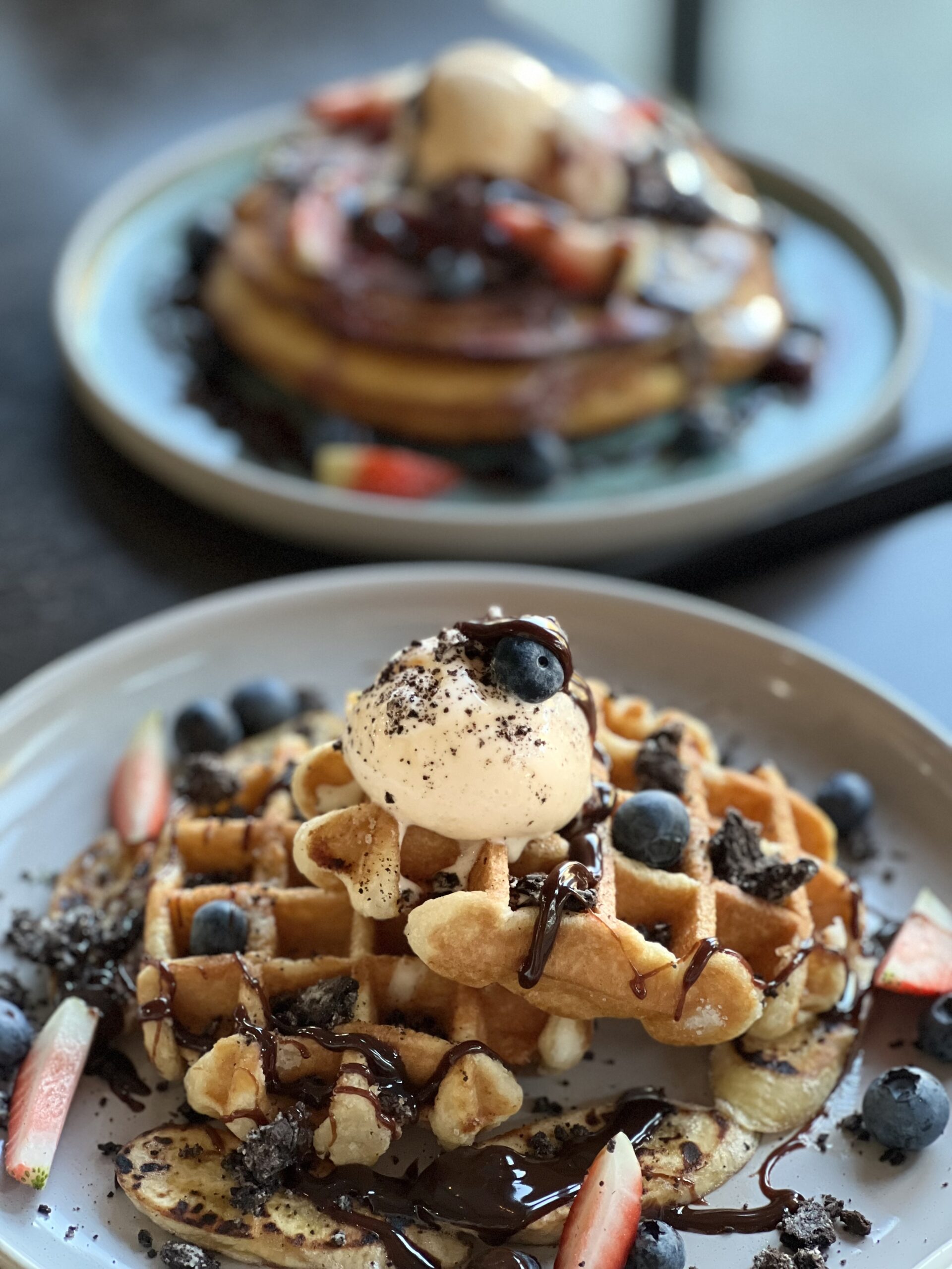 social-cafe-desserts-waffle